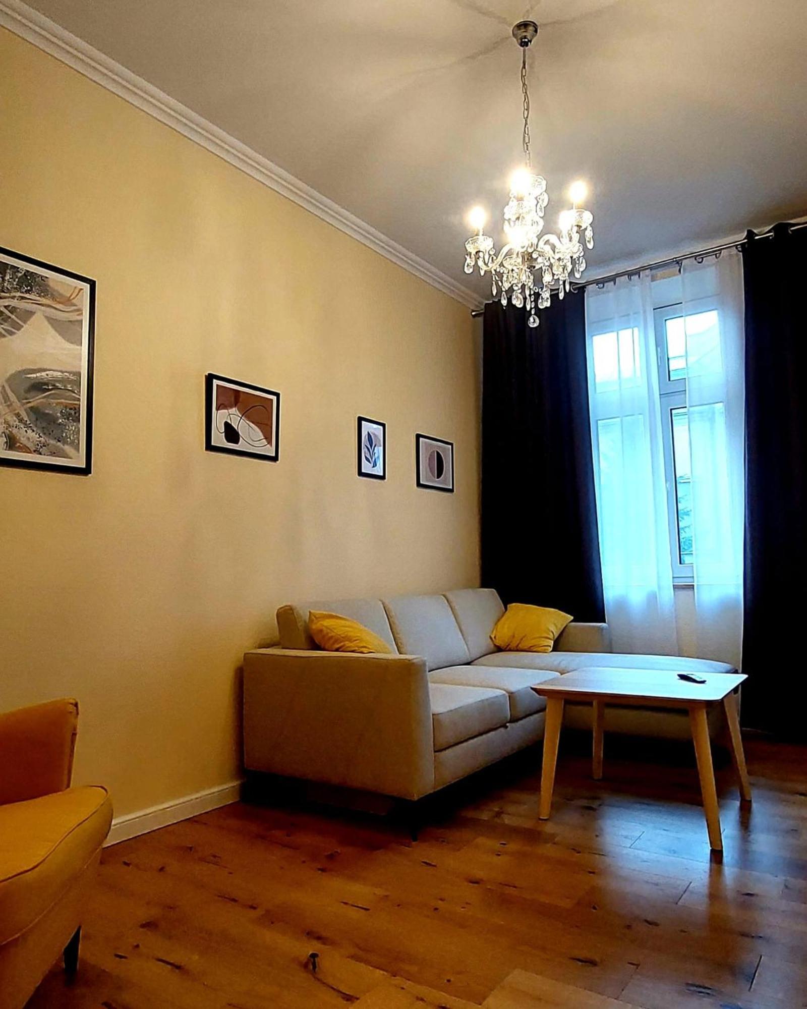Old Town Comfort Тарнув Экстерьер фото